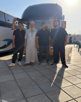 طلبة كلية العلوم الإسلامية يصلون الديار الحجازية بفضل الله تعالى لأداء مناسك العمرة .