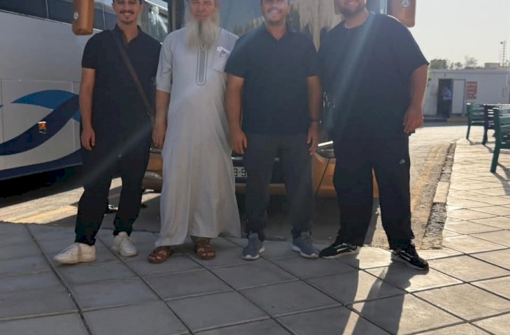 طلبة كلية العلوم الإسلامية يصلون الديار الحجازية بفضل الله تعالى لأداء مناسك العمرة .